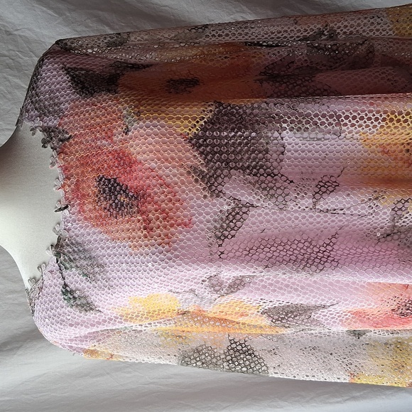 Alfred Dunner Charleston Watercolor Mesh Top 3/4 Sleeve 1X - Picture 2 of 9